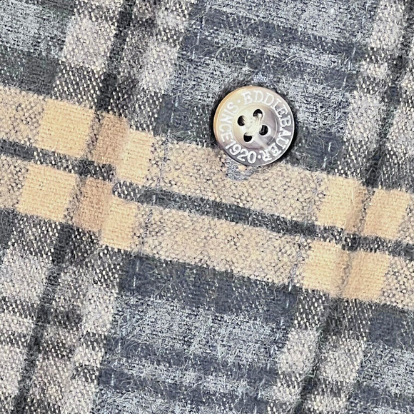 Eddie Bauer Mens Flannel Shirt Sz Medium Multicolor Plaid Heavy Cotton Button Up - Picture 3 of 11